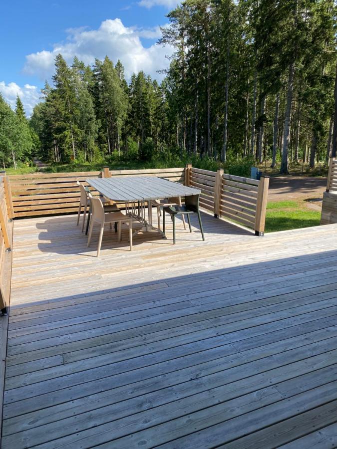 Stuga Pa Oe / Naerhet Till Vatten Mariestad Extérieur photo