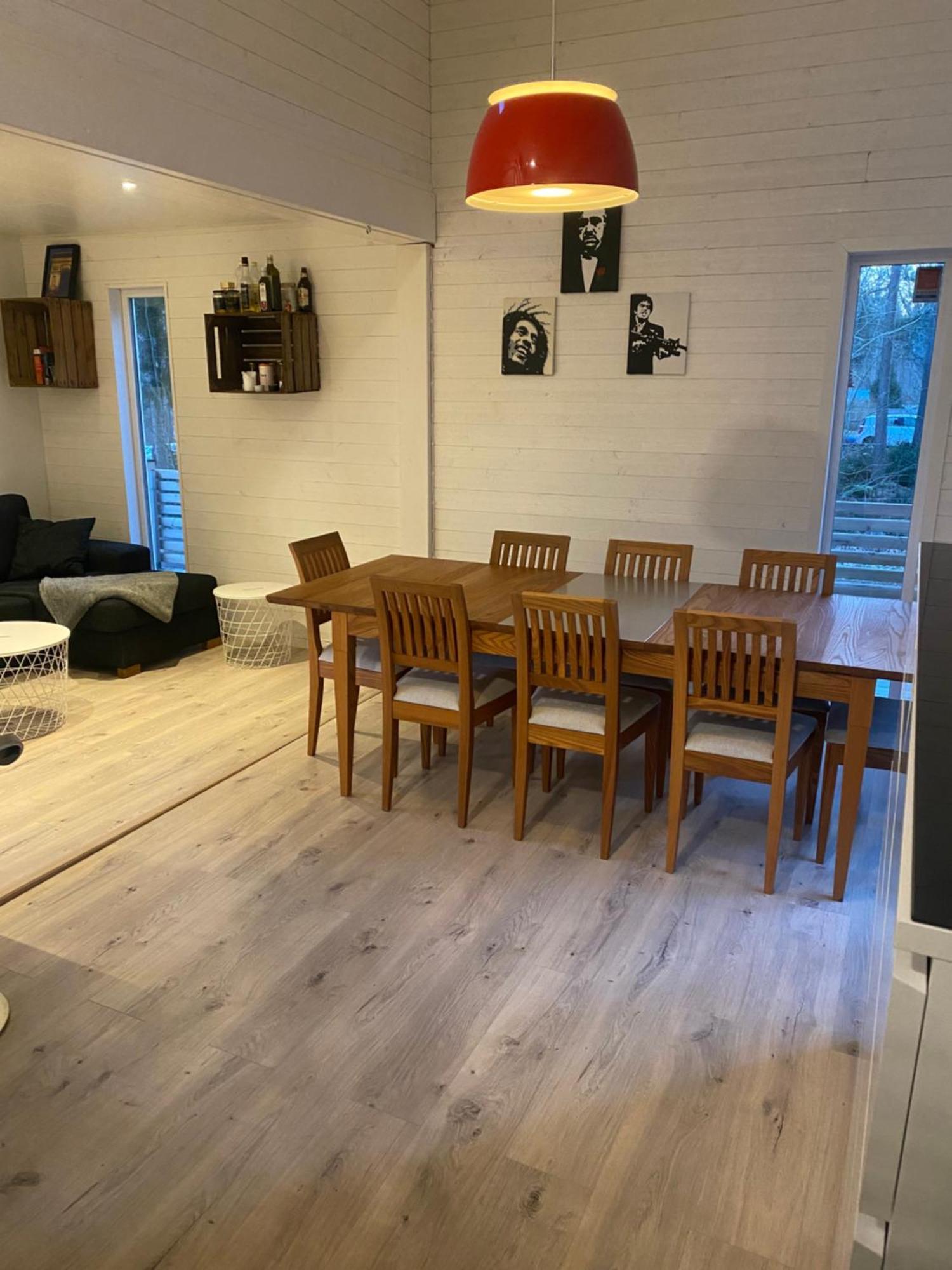 Stuga Pa Oe / Naerhet Till Vatten Mariestad Extérieur photo